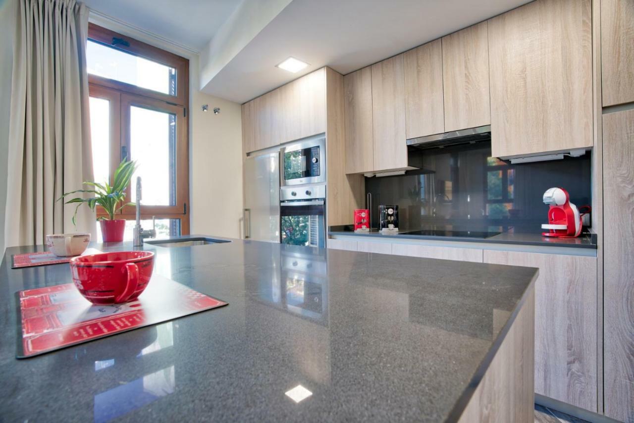 Apartamentos Cava Baja Мадрид Екстериор снимка