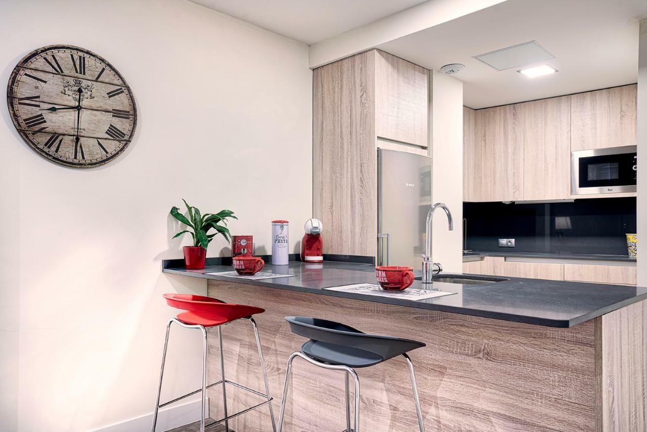 Apartamentos Cava Baja Мадрид Екстериор снимка