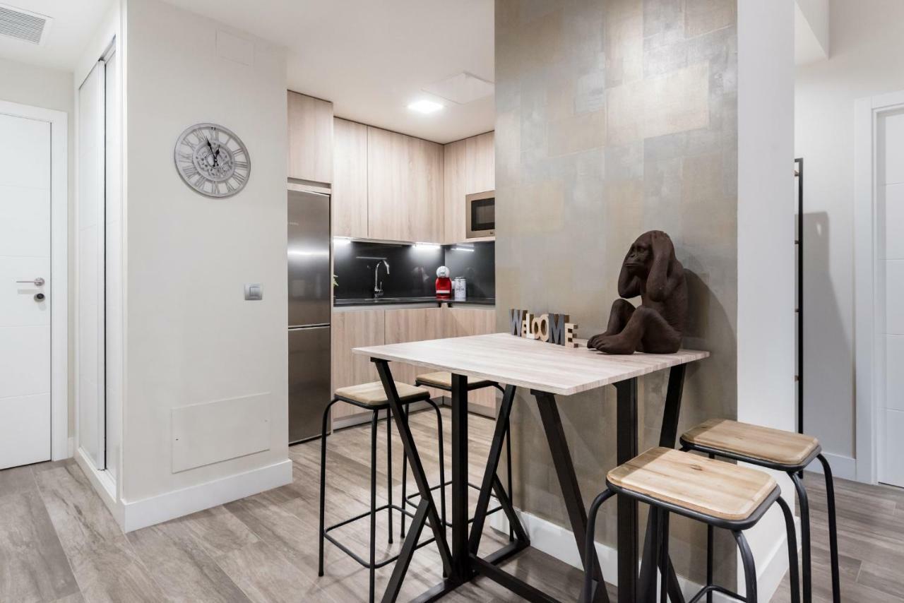 Apartamentos Cava Baja Мадрид Екстериор снимка