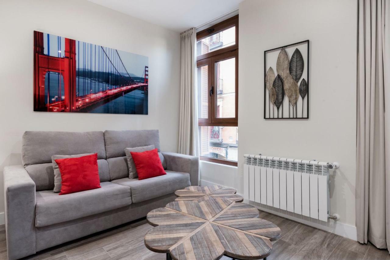 Apartamentos Cava Baja Мадрид Екстериор снимка