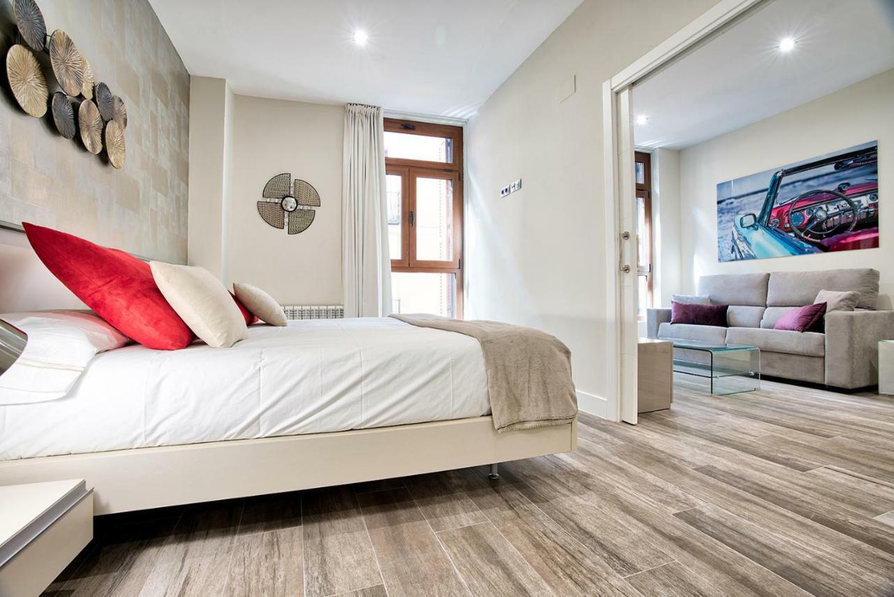 Apartamentos Cava Baja Мадрид Екстериор снимка