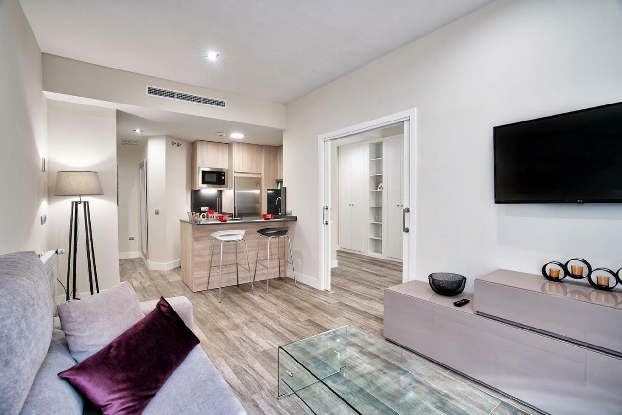 Apartamentos Cava Baja Мадрид Екстериор снимка
