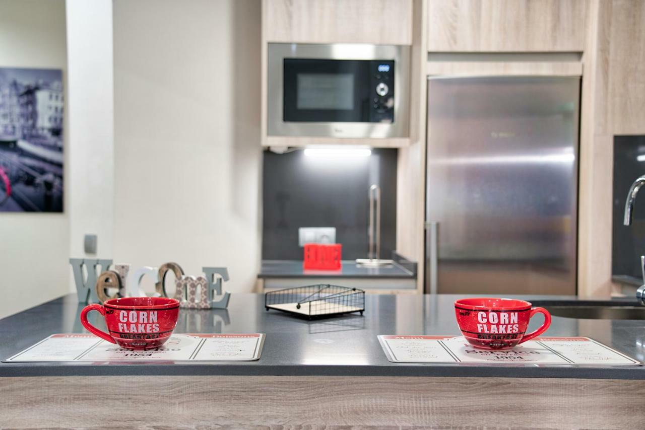 Apartamentos Cava Baja Мадрид Екстериор снимка