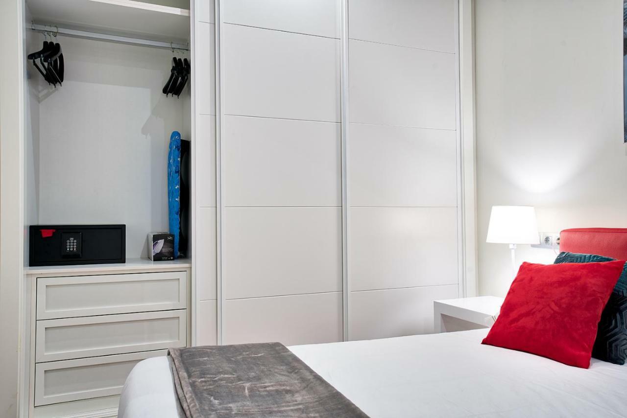 Apartamentos Cava Baja Мадрид Екстериор снимка