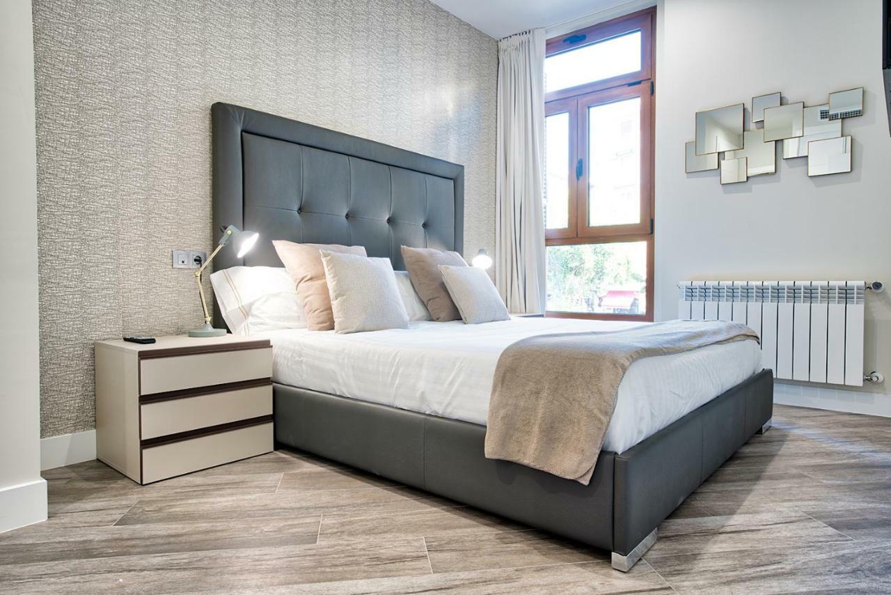 Apartamentos Cava Baja Мадрид Екстериор снимка